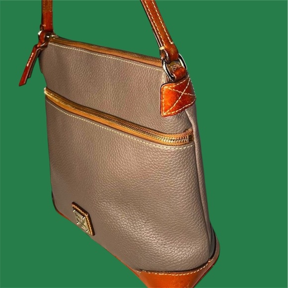 Dooney & Bourke 1975 Women's Pebble Grain Leather Crossbody- - Picture 3 of 11